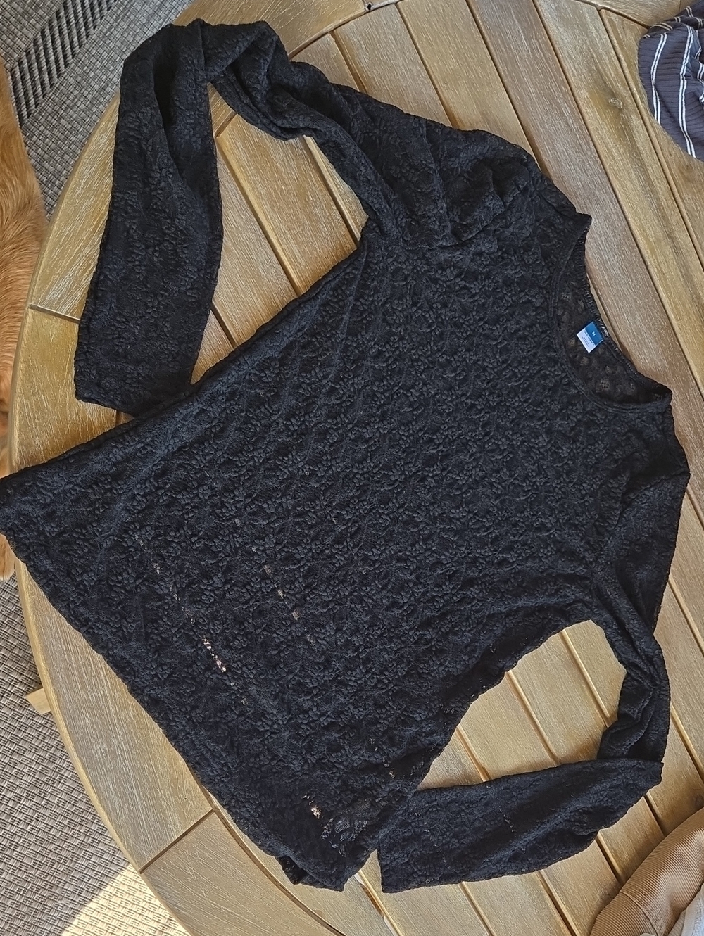 Old Navy long sleeve Sheer lace top M Trending Goth Festival Coquette French EUC - Picture 6 of 12